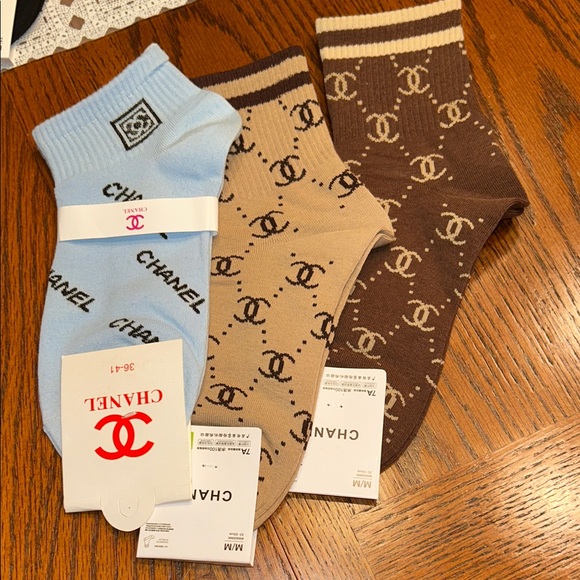 Source Unknown Accessories - NWT Designer Women's Socks Set - Light Blue, Beige, Brown